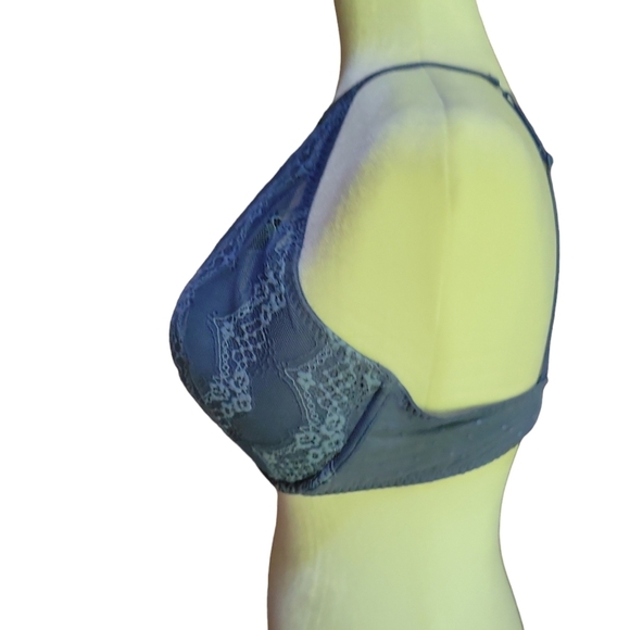 •LIKE NEW• ADORE ME LACE HALTER TOP BRA - Picture 5 of 9